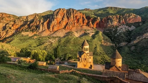 Панорама монастыря Нораванк